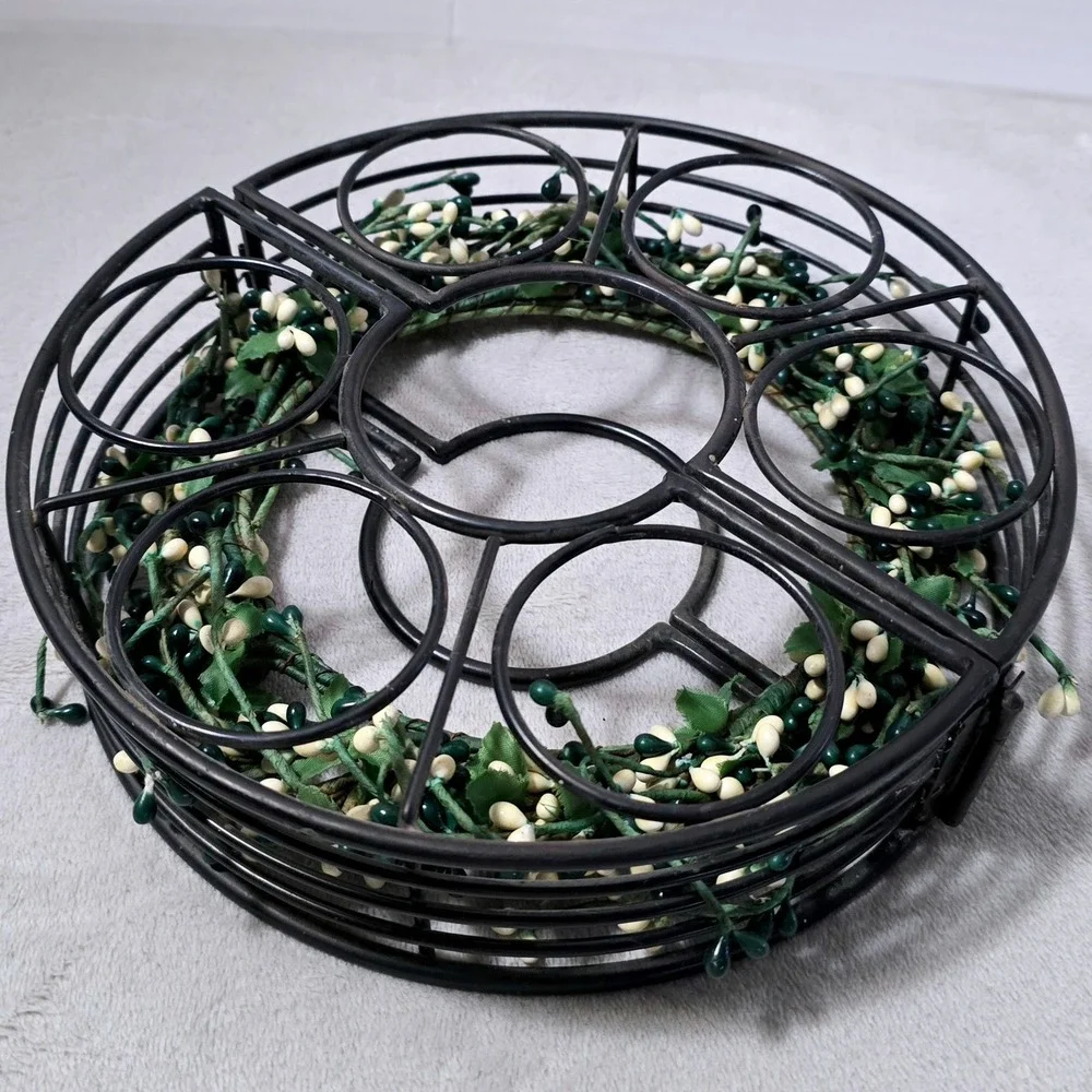 Vintage Black Metal 7-Candle Votive Holder Folding Pip Berry Wreath Centerpiece